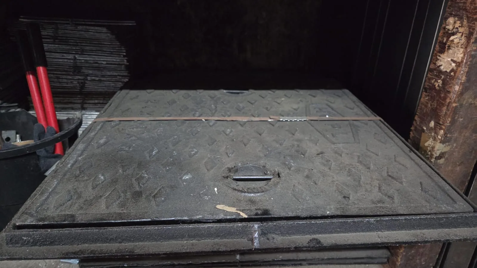 Cast Iron Pit Chamber